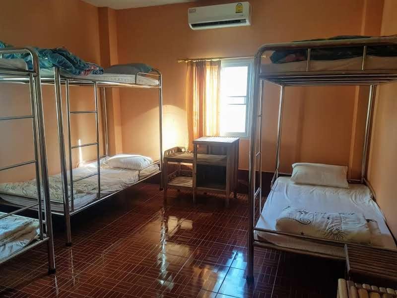 Soutchai Hostel And Tour Company Pakse Ngoại thất bức ảnh